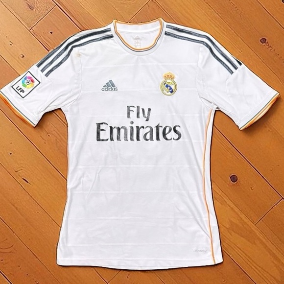 ⚽ Adidas Real Madrid Gareth Bale #11 Jersey | Fly Emirates Soccer Shirt | Size S - Picture 1 of 10
